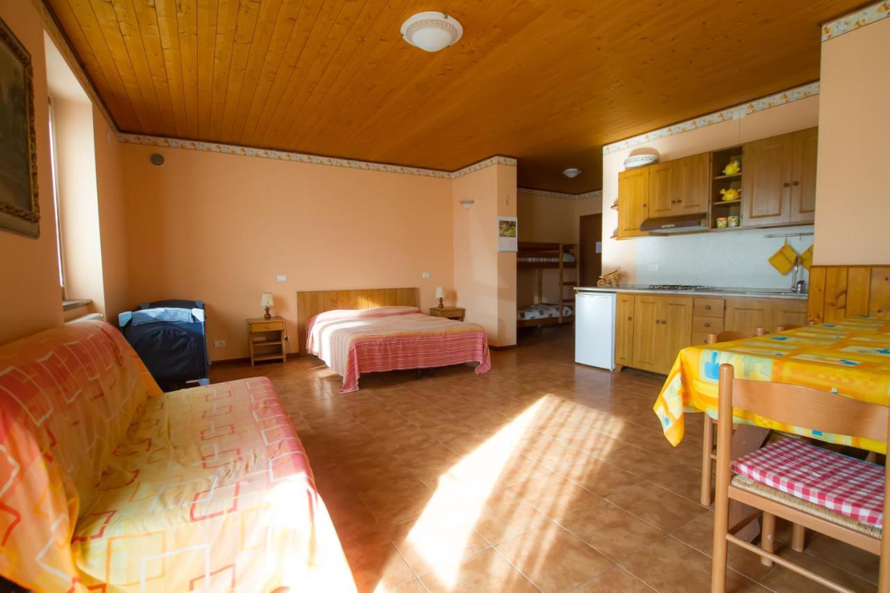 Guest House Il Nido Dello Svasso -Foresteria Lombarda- Sorico Exterior photo